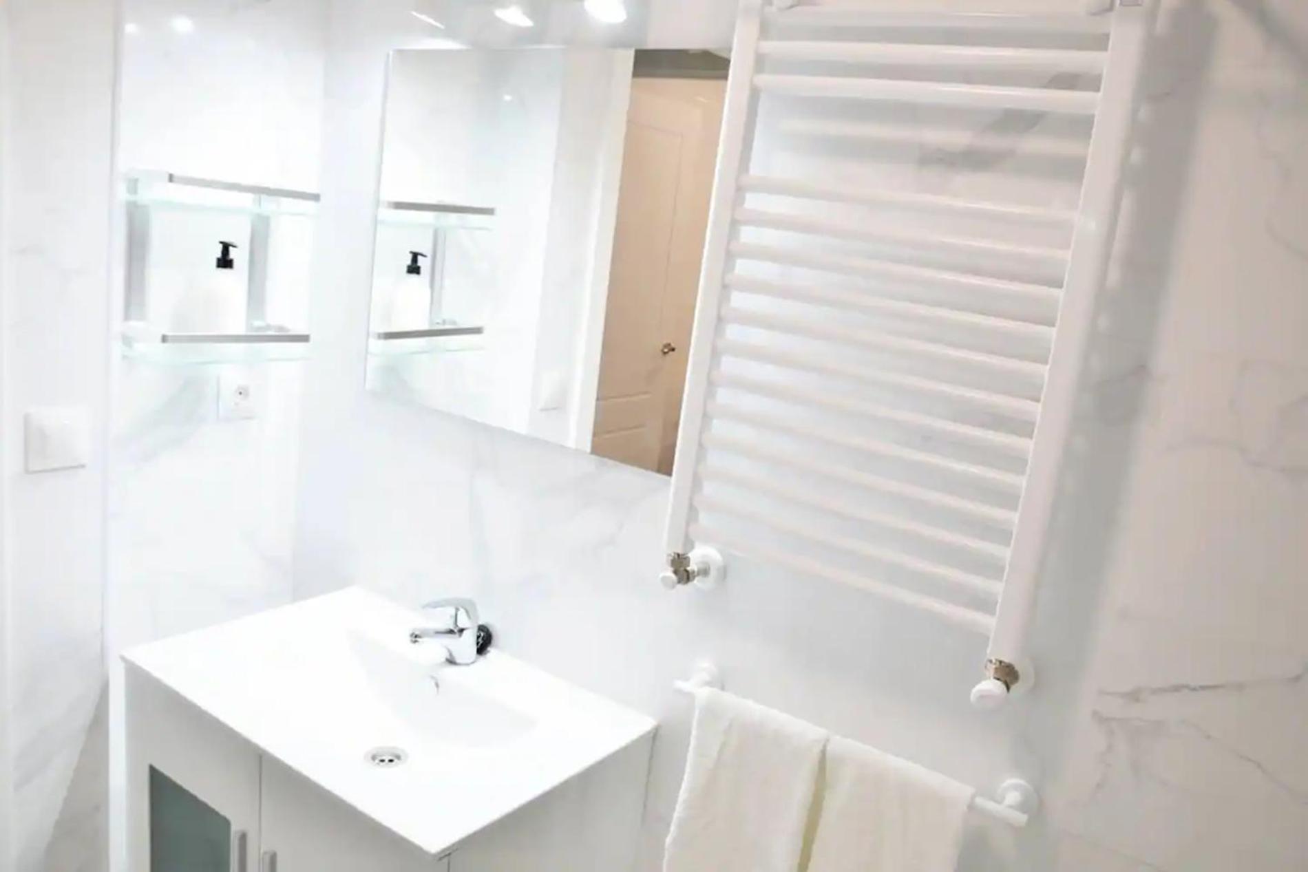 Nuevo Apartamento De 3 Dormitorios En Calle Alta Santander Exterior foto